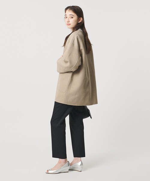 UNITED ARROWS（ユナイテッドアローズ）の「Asami バイカラー リバーコート（ノーカラーコート・レディース・ベージュ・38/36）」の5枚目の写真