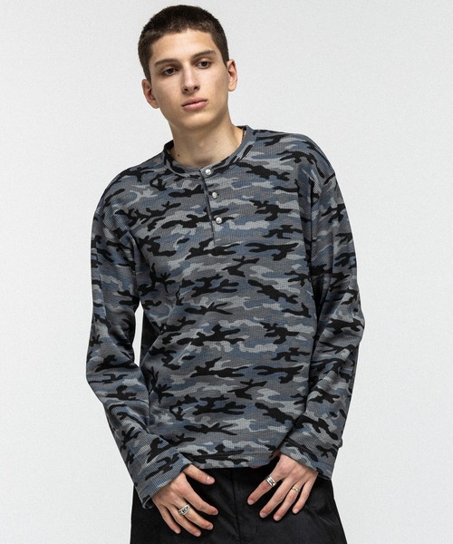 セール】HENLEY CAMO WAFFLE LONG-SLEEVE TEE / カモ総柄ヘンリー