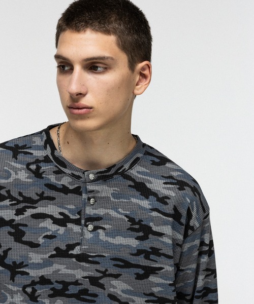 セール】HENLEY CAMO WAFFLE LONG-SLEEVE TEE / カモ総柄ヘンリー