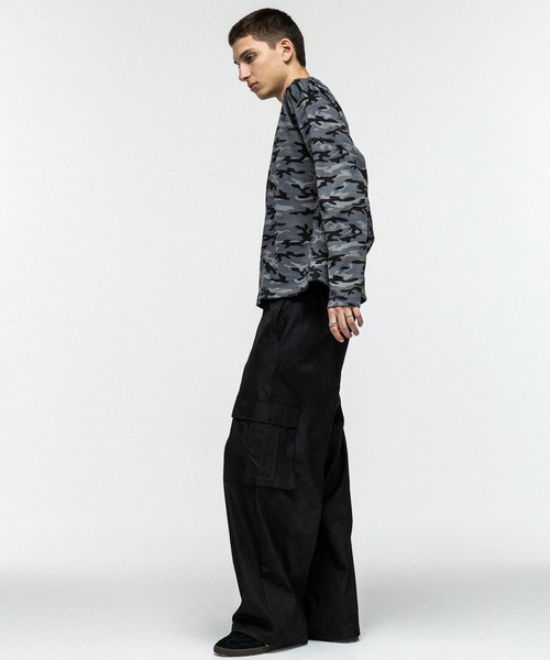 ILL'S（イルズ）の「HENLEY CAMO WAFFLE LONG-SLEEVE TEE / カモ総柄ヘンリーネックサーマルロンT ワッフル ミリタリー メンズ レディース ユニセックス（Tシャツ/カットソー・メンズ・カーキ/チャコールグレー/ベージュ・M/L）」の11枚目の写真