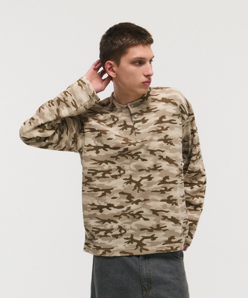 セール】HENLEY CAMO WAFFLE LONG-SLEEVE TEE / カモ総柄ヘンリー
