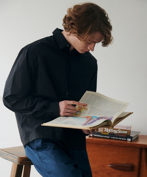 MAISON CLUB（メゾンクラブ）の「【MAISON CLUB】Cropped Compact Shirt / クロップド丈コンパクトシャツ（シャツ/ブラウス・メンズ・ブラック/サックスブルー/ホワイト・M/L）」の11枚目の写真