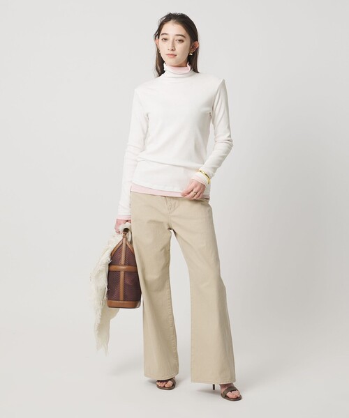 UNITED ARROWS(ユナイテッドアローズ)の「コットン テレコ タートル カットソー(Tシャツ/カットソー・レディース・ダークブラウン/ブラック/ライトピンク/ホワイト・FREE)」の6枚目の写真