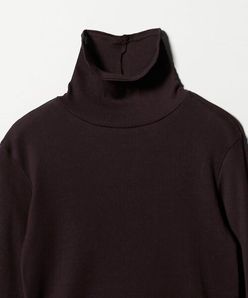 UNITED ARROWS(ユナイテッドアローズ)の「コットン テレコ タートル カットソー(Tシャツ/カットソー・レディース・ダークブラウン/ブラック/ライトピンク/ホワイト・FREE)」の18枚目の写真