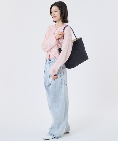LeSportsac(レスポートサック)の「ML 2 WAY TOTE 2ウェイビスケットベージュ/ディープシー(トートバッグ・レディース・ベージュ・FREE)」の3枚目の写真