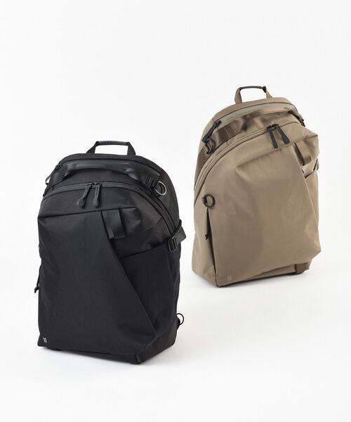 TRAVEL SHOP MILESTO(トラベルショップミレスト)の「XTREC アシンメトリーバックパック(バックパック/リュック・レディース・グレイッシュベージュ/ブラック・フリ-)」の8枚目の写真