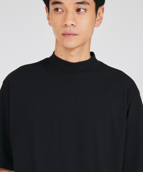 HANES(ヘインズ)の「【Hanes/ヘインズ】メンズ Hanes THE RELAX リラックスフィット モックネックTシャツ(Tシャツ/カットソー・メンズ・ブラック/ホワイト・XL/L/M/S)」の12枚目の写真