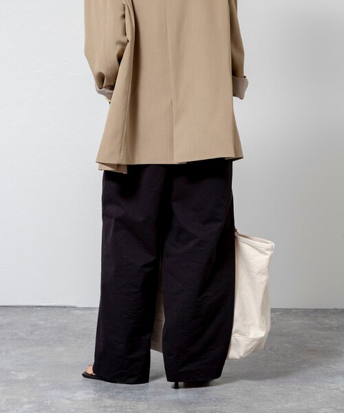 MAQWEL（マクウェル）の「【MAQWEL/マクウェル】ウォッシャブルカーブチノパンツ（チノパンツ・レディース・ブラック/ベージュ・M/S）」の9枚目の写真