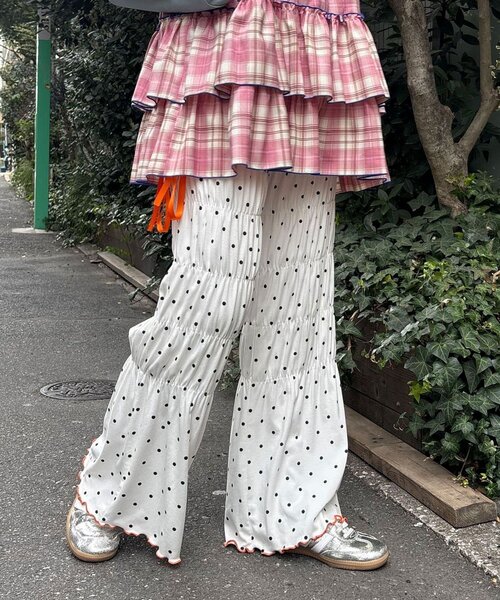 HELLO.SANFRANCISCO(ハローサンフランシスコ)の「【HELLO.SANFRANCISCO/ハローサンフランシスコ】ドット柄シャーリングパンツ(その他パンツ・レディース・ブラック/ホワイト・MEDIUM/SMALL)」の1枚目の写真