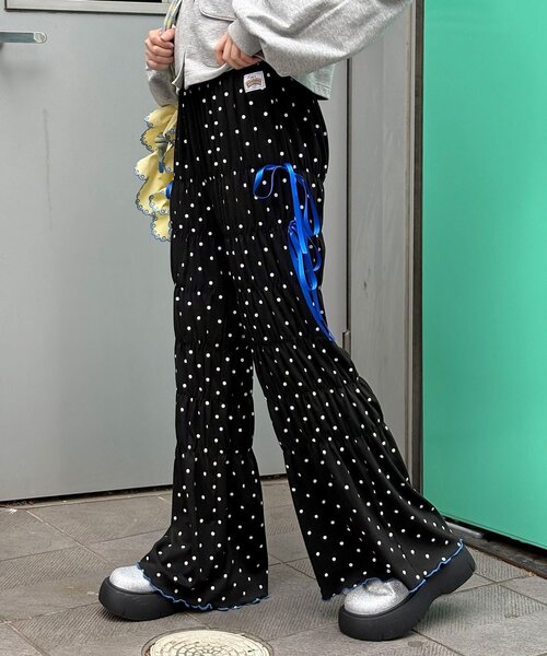 HELLO.SANFRANCISCO(ハローサンフランシスコ)の「【HELLO.SANFRANCISCO/ハローサンフランシスコ】ドット柄シャーリングパンツ(その他パンツ・レディース・ブラック/ホワイト・MEDIUM/SMALL)」の2枚目の写真