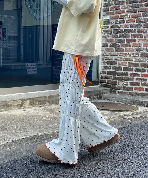 HELLO.SANFRANCISCO(ハローサンフランシスコ)の「【HELLO.SANFRANCISCO/ハローサンフランシスコ】ドット柄シャーリングパンツ(その他パンツ・レディース・ブラック/ホワイト・MEDIUM/SMALL)」の9枚目の写真