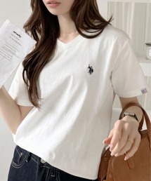 U.S. POLO ASSN.（ユーエスポロアッスン）の「【Ada.別注 U.S. POLO ASSN】コンパクト Vネック Tシャツ（Tシャツ/カットソー）」