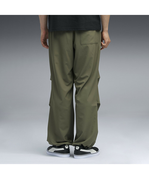 PUMA(プーマ)の「PUMA プーマ メンズ ESS エレベーテッド パラシュートパンツ(その他パンツ・メンズ・ブラック/グリーン/ベージュ・LARGE/XX-LARGE/MEDIUM/SMALL/X-LARGE)」の5枚目の写真