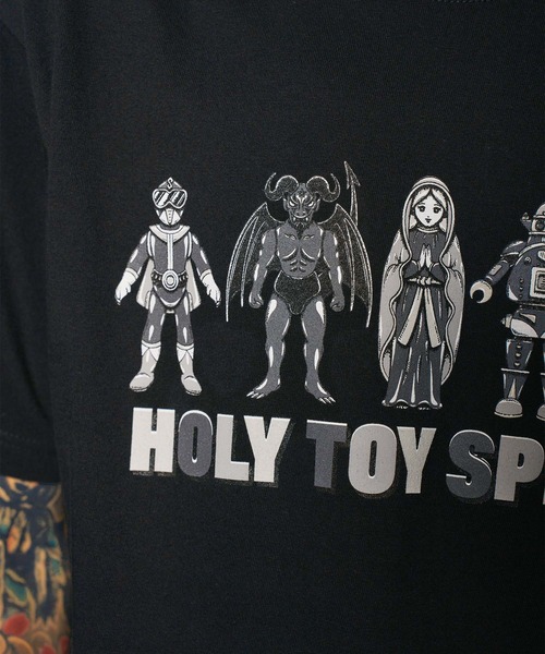 Subciety(サブサエティ)の「Holy toy spirit tee(Tシャツ/カットソー・メンズ・ブラック×ブラック/ブラック/ホワイト×ブラック/ホワイト・SMALL/MEDIUM/LARGE/X-LARGE/XX-LARGE)」の17枚目の写真