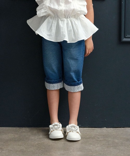 Rora(ローラ)の「ラピス ロールアップ ハーフパンツ(デニムパンツ・キッズ・ブルー・150cm/140cm/130cm/120cm/110cm)」の2枚目の写真