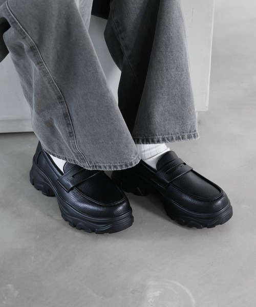 SOCCE(ソーシー)の「スニーカーソールコインローファー(ローファー・メンズ・ブラック・M/S/L)」の5枚目の写真