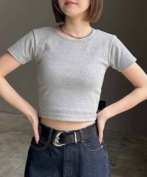 PAGEBOY（ページボーイ）の「ジミレスコンパクトT（Tシャツ/カットソー・レディース・チェリーピンク/ブラック/オフホワイト/グレー/ダークグリーン・SMALL/MEDIUM）」の3枚目の写真