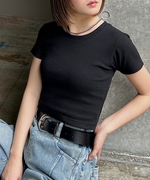 PAGEBOY（ページボーイ）の「ジミレスコンパクトT（Tシャツ/カットソー・レディース・チェリーピンク/ブラック/オフホワイト/グレー/ダークグリーン・SMALL/MEDIUM）」の2枚目の写真