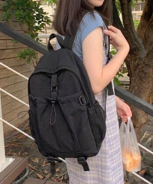 Teem Store(チームストア)の「【A4対応/大容量】【ユニセックス】サイドポケット軽量バックパック(バックパック/リュック・レディース・ホワイト/ワイン/ブラック/オレンジ・F)」の2枚目の写真