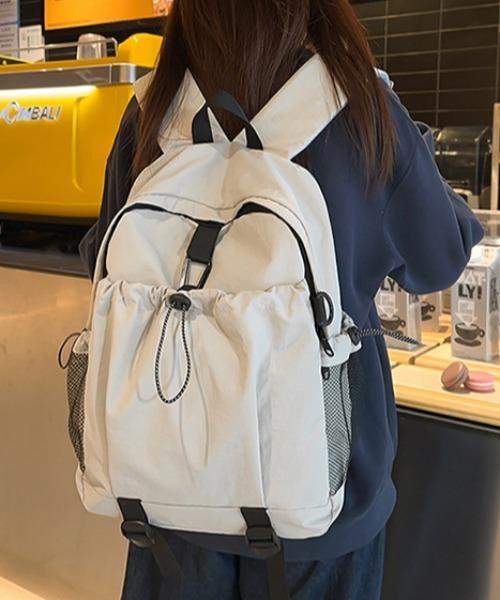 Teem Store(チームストア)の「【A4対応/大容量】【ユニセックス】サイドポケット軽量バックパック(バックパック/リュック・レディース・ホワイト/ワイン/ブラック/オレンジ・F)」の15枚目の写真