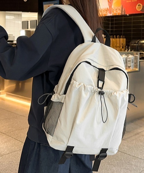 Teem Store(チームストア)の「【A4対応/大容量】【ユニセックス】サイドポケット軽量バックパック(バックパック/リュック・レディース・ホワイト/ワイン/ブラック/オレンジ・F)」の16枚目の写真