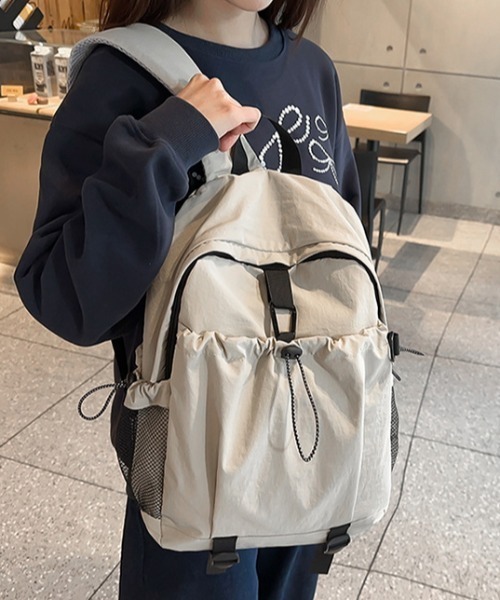 Teem Store(チームストア)の「【A4対応/大容量】【ユニセックス】サイドポケット軽量バックパック(バックパック/リュック・レディース・ホワイト/ワイン/ブラック/オレンジ・F)」の17枚目の写真