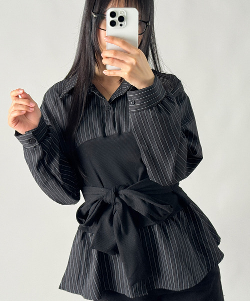 VIVID LADY(ビビッドレディー)の「レイヤード風 ストライプ ペプラムシャツ(シャツ/ブラウス・レディース・ライトブルー/ブラック/アイボリー・FREE)」の19枚目の写真