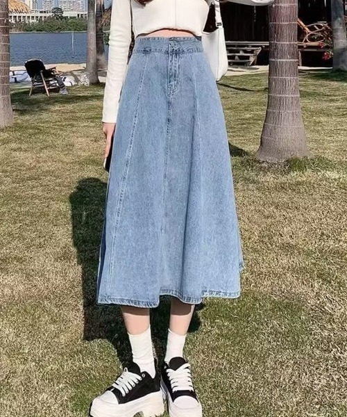 mielu（ミエル）の「ハイウエストAラインデニムスカート（スカート・レディース・ブルー/ライトブルー・LARGE/MEDIUM）」の2枚目の写真