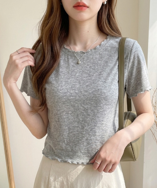 Ada.(エイダ)の「メロウ デザイン ショート丈 半袖 カットソー(Tシャツ/カットソー・レディース・グレー/ライトブルー/ブラック/ホワイト・FREE)」の3枚目の写真