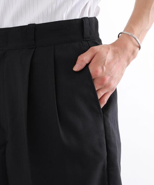 Dickies(ディッキーズ)の「Dickies/別注 Wide Tuck Short Pants(その他パンツ・メンズ・ブラック/ブラウン/アイボリー・S/L/M)」の15枚目の写真