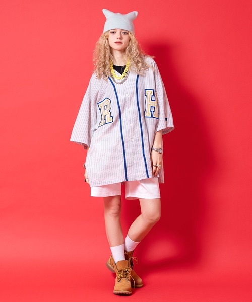 an meets zakka(アンミツザッカ)の「an meets zakka レトロアンティーク装飾ポップアート刻印カラフルプレート連結バンドブレスレットウォッチ(アナログ腕時計・レディース・ブルー/ブラウン/オレンジ・ONESIZE)」の7枚目の写真