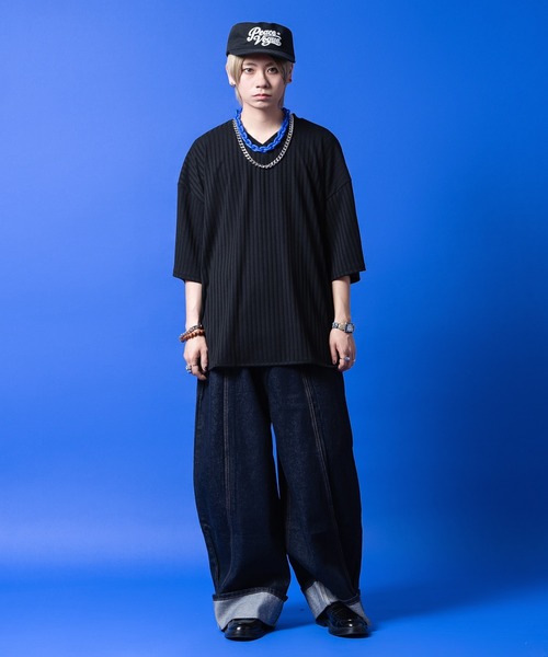 an meets zakka(アンミツザッカ)の「an meets zakka レトロアンティーク装飾ポップアート刻印カラフルプレート連結バンドブレスレットウォッチ(アナログ腕時計・レディース・ブルー/ブラウン/オレンジ・ONESIZE)」の4枚目の写真