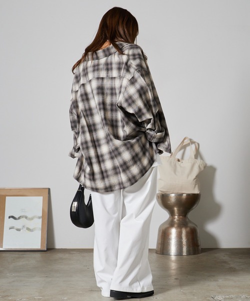 Chick(チック)の「Easy-Fit Wide-Leg Pants with a Wrap Skirt / 巻きスカート付き イージーワイドパンツ 秋 秋服 2026年秋冬(その他パンツ・レディース・ホワイト/ブラック/アイボリー・FREE)」の22枚目の写真