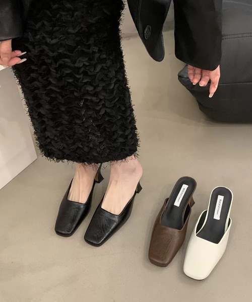 by LEGNA(バイレグナ)の「スクエアトゥミュールパンプス(パンプス・レディース・ブラック/ベージュ/ブラウン・22cm/23cm/25cm/24cm)」の10枚目の写真
