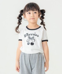 AIMABLE（エマーブル）の「【トレンド】チェリープリントリンガー半袖Tシャツ（100ー140cm）（Tシャツ/カットソー）」