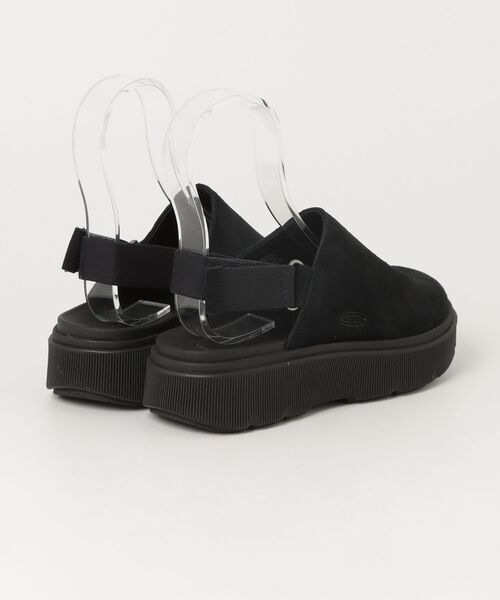 KEEN（キーン）の「ELLE MILA MULE / エル ミラ ミュール / レディース シューズ（サンダル・レディース・ブラック・22.5cm/23cm/23.5cm/24cm/24.5cm/25cm/25.5cm/26cm）」の2枚目の写真