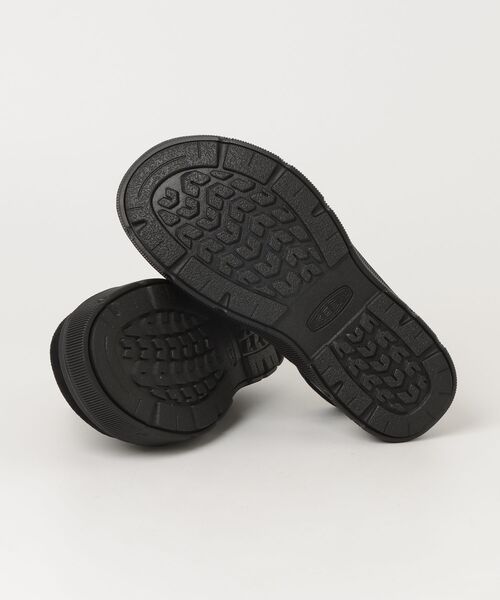KEEN（キーン）の「ELLE MILA MULE / エル ミラ ミュール / レディース シューズ（サンダル・レディース・ブラック・22.5cm/23cm/23.5cm/24cm/24.5cm/25cm/25.5cm/26cm）」の3枚目の写真