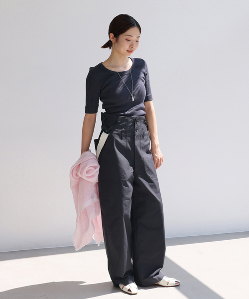 IENA(イエナ)の「PEACEFUL DAYS/ピースフルデイズ サスペンダーPT パンツ(その他パンツ・レディース・アイボリー/ネイビー・36/38)」の14枚目の写真