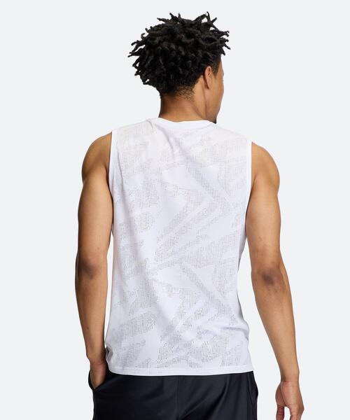 UNDER ARMOUR(アンダーアーマー)の「UAクール プロ スリーブレス シャツ(トレーニング/メンズ)(タンクトップ・メンズ・ホワイト・XL/L/M/3XL/S/2XL)」の2枚目の写真