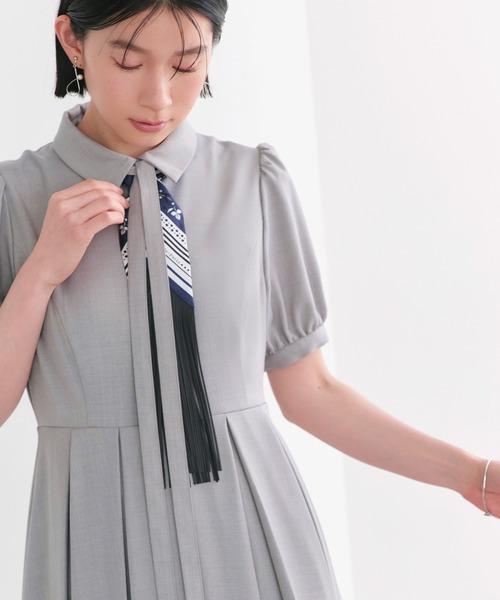 RUIRUE BOUTIQUE（ルイルエブティック）の「洗える ｜ プリーツスカート ワンピース ｜ 襟付きワンピース・夏ワンピース・ロングワンピース・リゾートワンピース・デザインワンピース（ワンピース・レディース・ピンクベージュ/グレイッシュベージュ/ネイビー・S/M/L）」の14枚目の写真