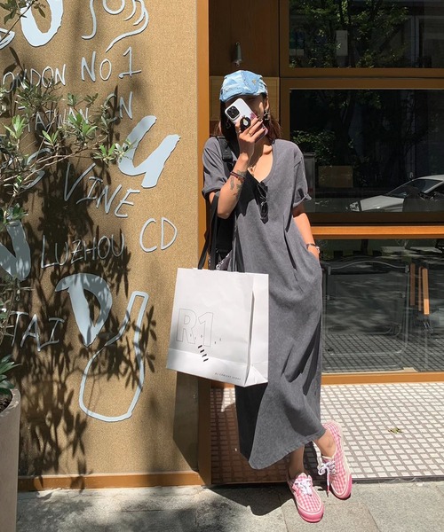 meJane(ミージェーン)の「ムラ染め Uネック半そでTシャツワンピース(ワンピース・レディース・カーキオリーブ/ヘザーチャコール・FREE)」の12枚目の写真