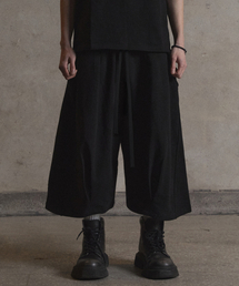 Gotter Gallery（ゴッターギャラリー）の「WIDE CURVED BERMUDA SWEAT SHORTS_BLACK（その他パンツ）」