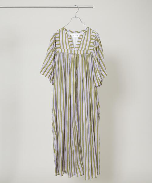sara mallika(サラ マリカ)の「Sara mallika/Stripe Print Gather Dress(セットアップ可)(ワンピース・レディース・カーキ・S)」の1枚目の写真