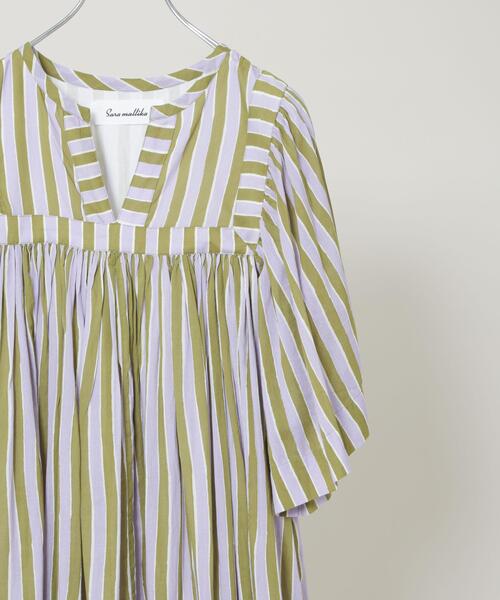 sara mallika(サラ マリカ)の「Sara mallika/Stripe Print Gather Dress(セットアップ可)(ワンピース・レディース・カーキ・S)」の2枚目の写真