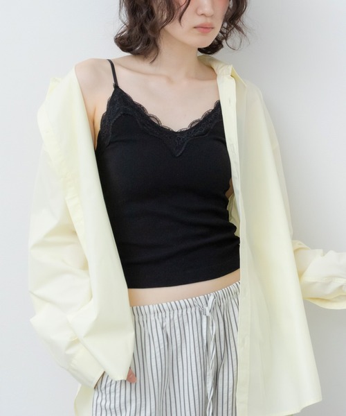 HEILIS(ヘイリス)の「カップ付きリブレースキャミソール / ブラック ブラウン アイボリー グレー カップ付き カップイン キャミソール インナー レース レースキャミ リブ カットソー 韓国 春服 夏服 秋服 冬服 カジュアル 無地 きれいめ(キャミソール・レディース・ブラック/グレー/ホワイト/ブラウン・FREE)」の2枚目の写真