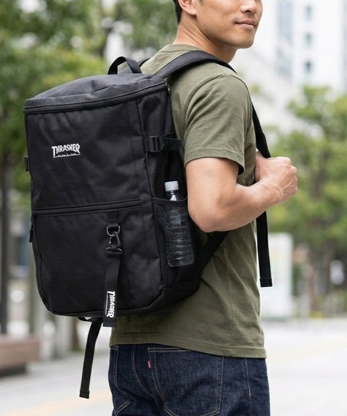 BACKYARD FAMILY(バックヤードファミリー)の「THRASHER スラッシャー バックパック 30L(バックパック/リュック・メンズ・ブラック系その他/ブラック×ホワイト・FREE)」の3枚目の写真