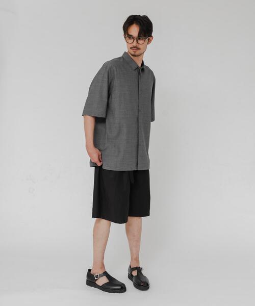 ATON(エイトン)の「『別注』ATON×URBAN RESEARCH WOOL GAUZE SHORT-SLEEVE SHIRTS(シャツ/ブラウス・メンズ・グレー/ネイビー・4/6)」の7枚目の写真