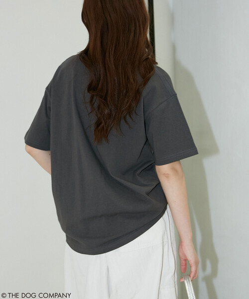 PUBLUX(パブリュクス)の「PUBLUX/パブリュクス THE DOG / バンド風 Tシャツ 限定展開(Tシャツ/カットソー・レディース・ライトグレー/チャコールグレー/オフホワイト・フリ-)」の7枚目の写真