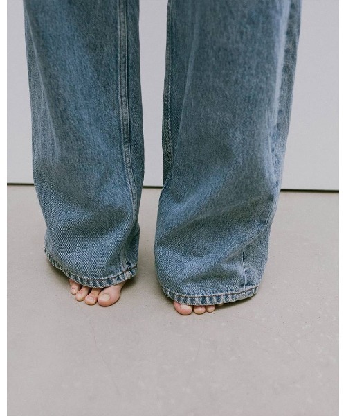 TODAYFUL(トゥデイフル)の「Carys Denim 12611404(その他パンツ・レディース・ライトブルー・X-SMALL/LARGE/SMALL/MEDIUM)」の9枚目の写真