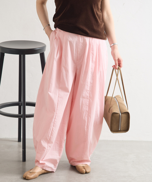 JOURNAL STANDARD(ジャーナルスタンダード)の「【UVカット】タイプライターコクーン パンツ(その他パンツ・レディース・レッド/ブラック/ホワイト/ピンク・36/38)」の17枚目の写真